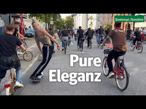 FC St. Paulis Fan-Marsch auf Rädern I Stadtderby HSV gegen den HSV