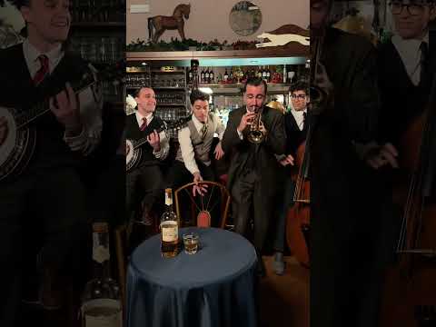 Mama don't allow the cornet playin in here 😏 #cosimoandthehotcoals #trumpet  #music #jazzband #perte