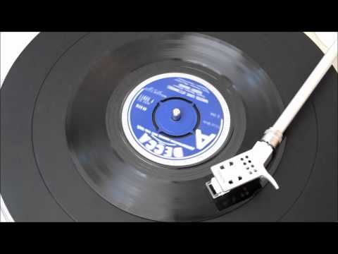 Bobby Hanna - Winter love (È l'amore, Franco Battiato)