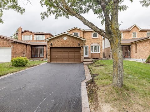 Home for sale at 17 Oleander Crescent, Brampton, ON L6Z 2C1