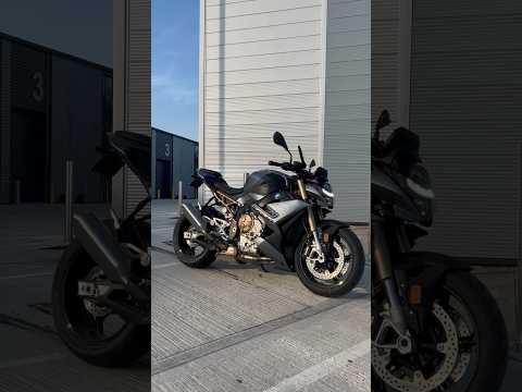 BMW S1000R BLUESTONE