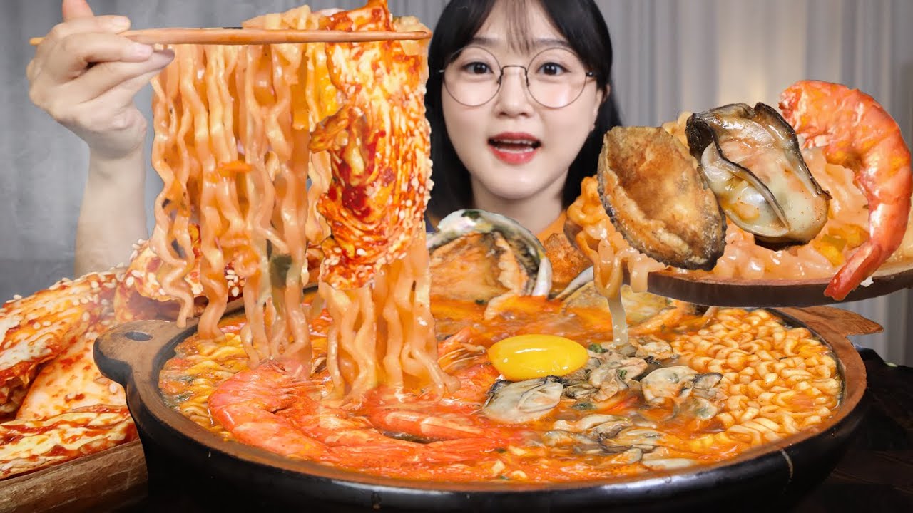 갓 담근 겉절이에 해물라면 호로록 먹방🍜Seafood Ramen with Fresh Kimchi Mukbang ASMR