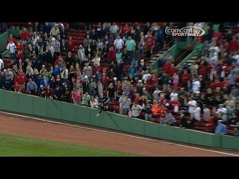 OAK@BOS: Lowrie's hit touched by fan, ruled foul