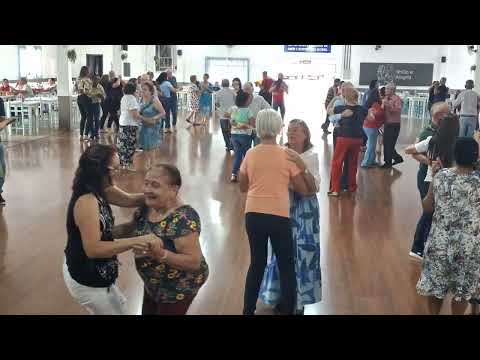 No Valdir Trentin clube do Vovô em Chopinzinho no Paraná(com marcos e margarida)