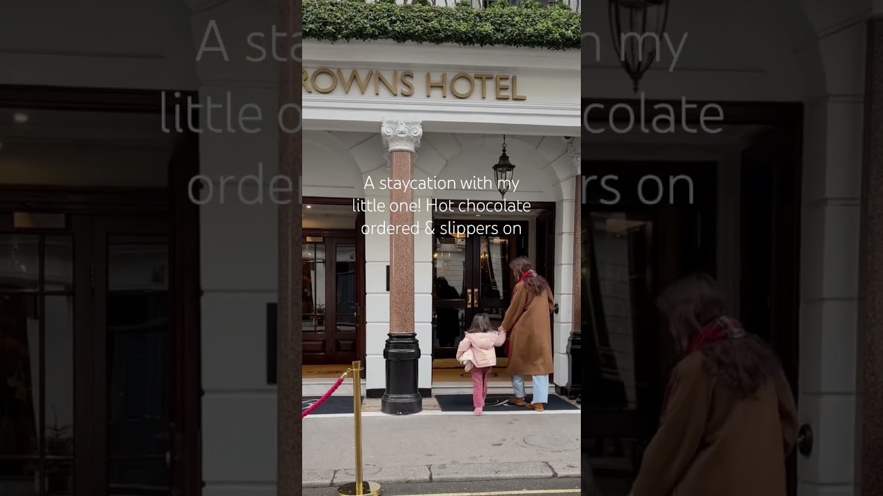 Cosy night away with my littlest  💫