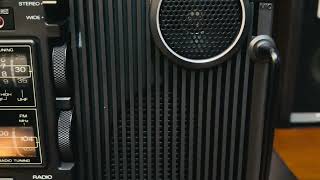 Sanyo MT-4280 đài xếp vào Tốp hiếm với thiết kế hầm hố độc đáo