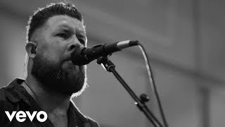 Zach Williams - Fear is a Liar (Live from Harding Prison)