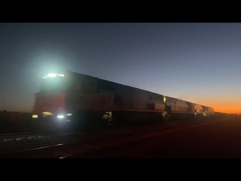 Up Pacific National 4PM4 Steel with NR61 NR24 NR75 G530 passing Gheringhap at sunset 21/4/2024