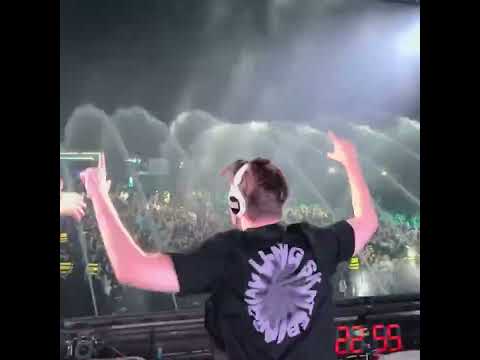 ID (W&W) x Deorro - ID [New Music]