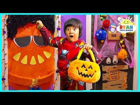 Don't HALLOWEEN Trick or Treat for Surprise Toys at the wrong door challenge!!!