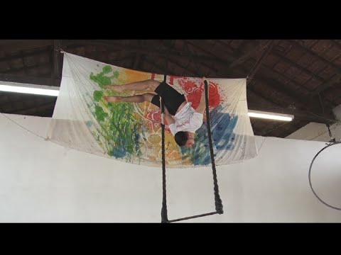 Projeto oferece curso de artes circenses de graça