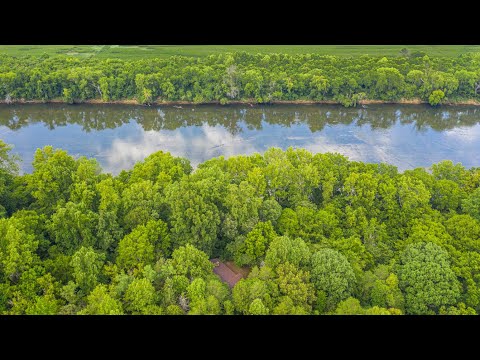 Log Cabin on James River Tour