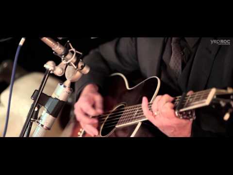 Joe Henry - "Sunday Morning Coming Down" (AmericanaFest 2014)