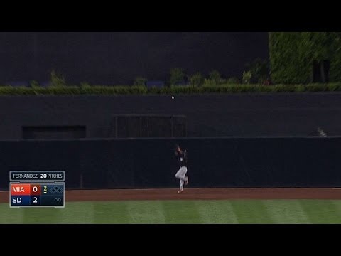 MIA@SD: Ozuna leaps to snag fly ball in center
