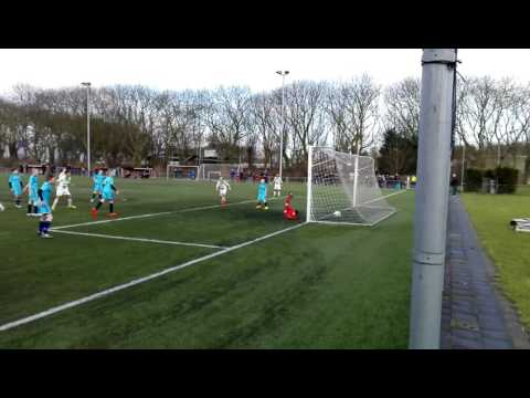 VvSpijkenisse scoort 1-0 tegen Feyenoord