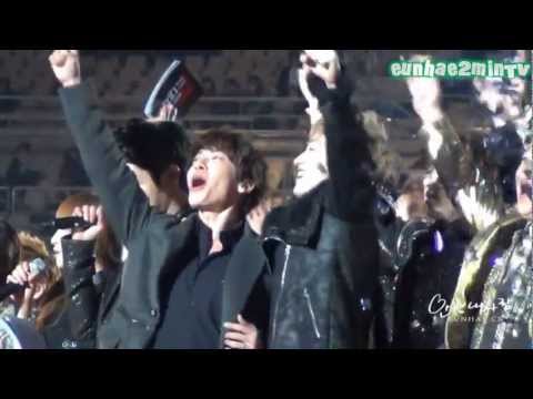 Eunhae moment #156 [Our first hug in 2012!!!]