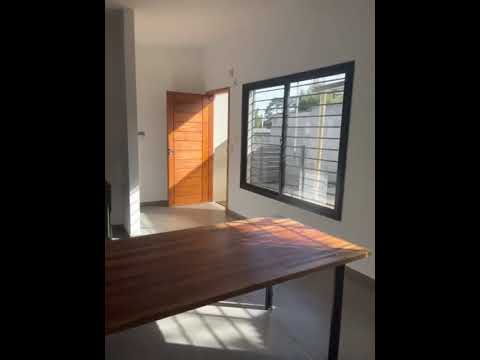 Video de YouTube - Casa en Alquiler de 2 dormitorios con Parrillero, Jardín y Garage en El Pinar, Canelones