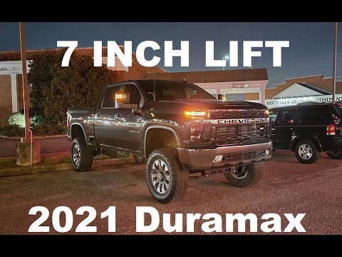 Rough Country 7 Inch Lift 2021 Silverado 2500HD Duramax Diesel