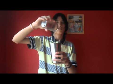 revelação da magica do copo que bebe àgua