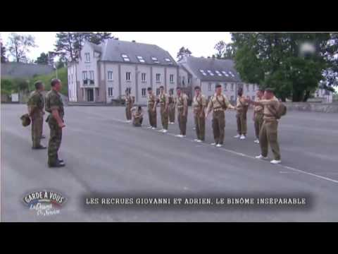 Baston adrien garde à vous m6