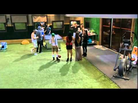 7/22 9:52pm - Hugging and Flirting