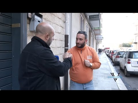 Lello e Angela, il geometra lancia la sfida: "Antonio dammi la luce e consegno casa entro l'estate"