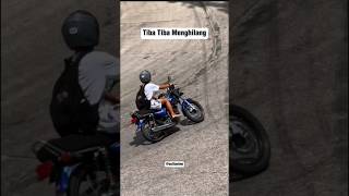 Download lagu Tiba Tiba Menghilang #tanjakan #sitinjaulauik #padang #rxking #yamaha #yamaharxking135 #shorts mp3