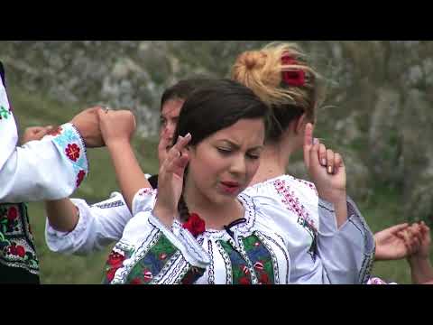 Alexandra Brem - La Serbesti ii joc si cant - videoclip HD(www.cbmedia.ro)