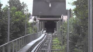 preview picture of video 'Standseilbahn Thunersee Beatenberg Bahn 2/2'