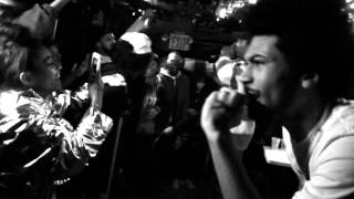 Jimi Tents Performing Live