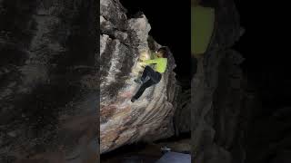 Video thumbnail of Be water, V3. Milho Verde