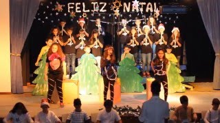 Opereta de natal Á procura de um pinheiro Fonte da Rocha 2014