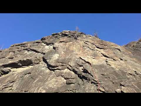 Arrampicare alla Panoramica (Nibbio di Mergozzo)
