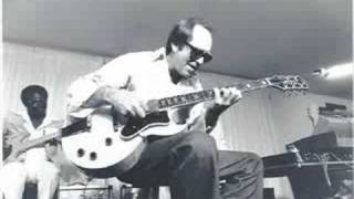 Howard Roberts - Angel Eyes (audio only)