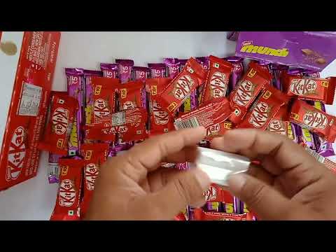 unboxing nestle kitkat chocolate vs munch chocolate box