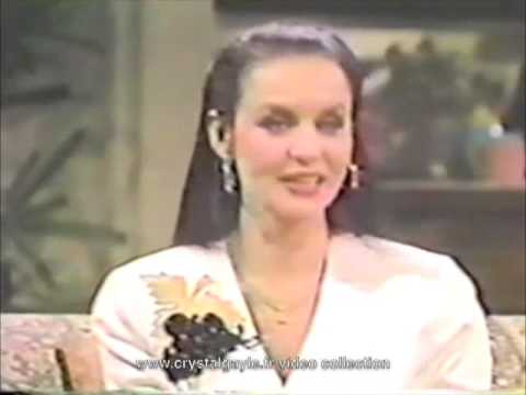 download lagu mp3 mp4 Crystal Gayle Hair Secrets, download lagu Crystal Gayle Hair Secrets gratis, unduh video klip Crystal Gayle Hair Secrets