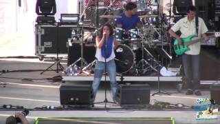Amanda Wilkinson performs &quot;Life is a Beautiful Thing&quot; at CBMF