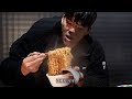 일주일 클린식 먹고 새벽 세시에 옥상에서 라면5봉 까기. 위꼴주의