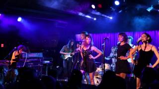 Foxygen - Everyone Needs Love