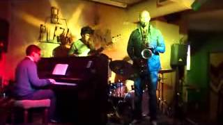 Blue in Green con Inoidel Gonzalez