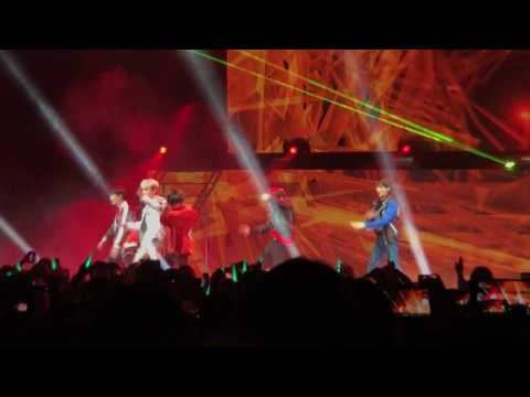 SHINee World V LA Ring Ding Dong and Lucifer