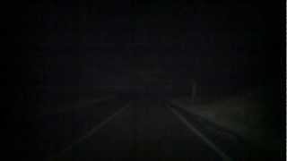 preview picture of video 'Desendiendo cuesta de las tres virgenes de noche carretera transpenisular'