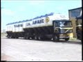 ASG bulk truck in June 1992 in Kalmar In de zomervakantie in juni 1992 waren we in Zweden te vinden. Hier filmden we zoveel mogelijk ASG vrachtwagens en we beginnen deze video in Ronneby. De Scania die je hier ziet uit Kallingen kreeg enkele uren nadat we hem gefilmd hadden een ernstig ongeluk met een personenauto.
De volgende locatie is Karlshamn, waar de ASG terminal in feite onderdeel was van Karlshamn Espressburå. Deze laatste Åkeri had zowel auto’s voor ASG rijden, als auto’s in eigen bedrukking.
De volgende locatie is Kalmar, waar we eerst de ASG terminal zelf bezoeken en weer een mooie 4 assige Scania (2:12) zien.
Hierna gaan we naar Ramströms, waar we de bijzondere bulk truck die beladen was met träpulver (verpulverd hout) wat een bio brandstof is om steden mee op te warmen, zouden ontmoeten. Na een lange zit, kwam hij dan eindelijk aanrijden (6:40 in de video), maar het was het wachten waard.
Wat een mooi gezicht om deze combinatie te zien!
We hebben ons laten vertellen dat de combinatie te hoog was om onbeladen door de keuring te komen. Vandaar dat ze hem enkel beladen konden laten keuren!
De laatste locatie is Växjö en hier zien we een groot aantal ASG vrachtwagens de revue passeren!
Dit was het laatste deel van deze VHS tape.
In June 1992 we were on summer holiday in Sweden. We documented the ASG activities and in this clip we start in Ronneby. The Scania you see from Kallinge actually did have an accident shortly after we visited Ronneby.
We move to Karlshamn where we see a very nice 4 axel Scania (2:12) on the ASG terminal, which was a part of the Karlshamn Expressburå. They ran ASG trucks and their own together.
Next we move to Kalmar, where we visited the ASG terminal and Ramströms Åkeri.
Here we were supposed to meet the special bulk truck that were loaded with träpulver, (its a shredded wood material that they use for heating up cities but some are also carrying pellets) on the side it said ASG blir fjärrvärme trädbränsle.
We had to wait a long time but at 6:40 (video time) we finally saw the truck arriving, but it was worth waiting for!
Ramströms had special built this truck and it was so high that it had to be loaded before being able to pass the inspection.
The last location is Växjö where a lot of nice ASG trucks pass by at the terminal!
This was the last part of this VHS tape.