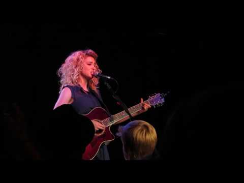 Zedd - Clarity ft. Foxes performed by Tori Kelly (Live in Nashville)