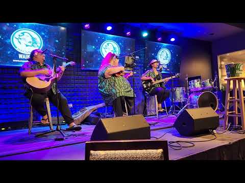 Uheuhene - Reggae Medley at Moani's Waikiki