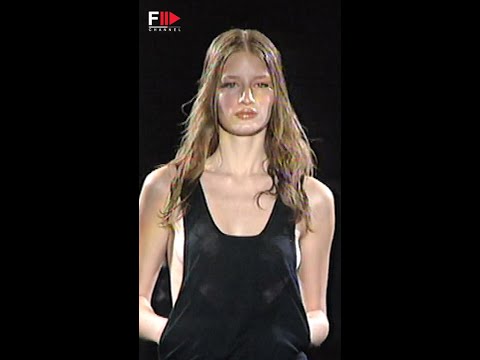 Vintage in Pills ALESSANDRO DELL'ACQUA Fall 2003 - Fashion Channel #shorts
