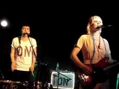 The Raveonettes Covering Sonic Youth (100%)