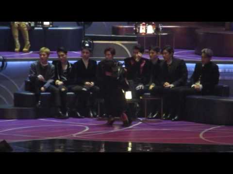 161202 EXO REACTION to Gfriend 'Rough' (ending) at Mnet Mama 2016