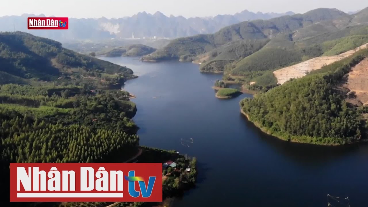 Hồ Cấm Sơn