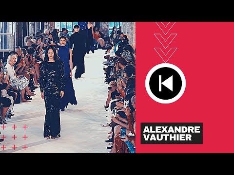 ALEXANDRE VAUTHIER Haute Couture FW22 collection #fashion #hautecouture #alexandrevauthier